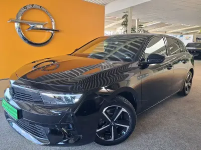 Gebraucht Opel Astra 131 PS (96 kW) 2025 Perla nera schwarz Kleinwagen