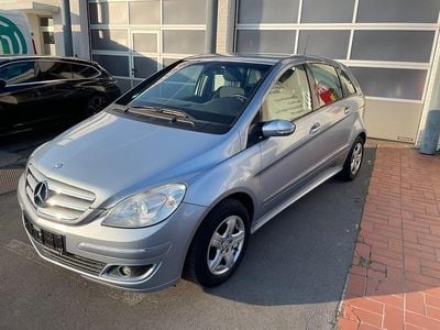 Second-hand Mercedes B170 116 CP (85 kW) 2005 Albastru Monovolum