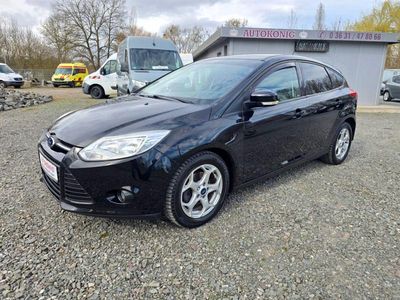 Gebraucht Ford Focus Trend 101 PS (74 kW) 2014 Schwarz Limousine