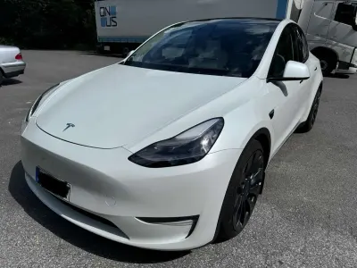 Second-hand Tesla Model Y Performance 392 kW (534 CP) 2023 SUV