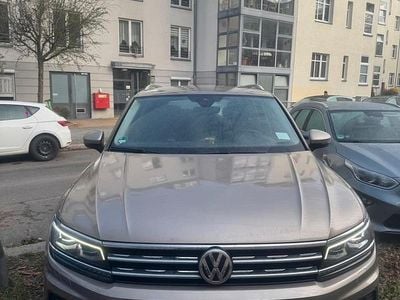 Gebraucht VW Tiguan 179 PS (131 kW) 2016 Gelb SUV