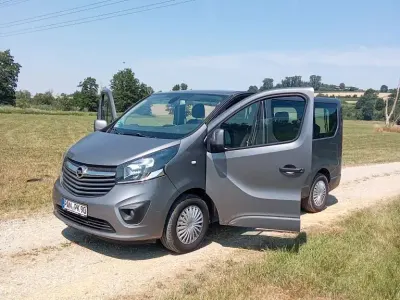 Gebraucht Opel Vivaro 140 PS (102 kW) 2015 Grau Van / Kleinbus