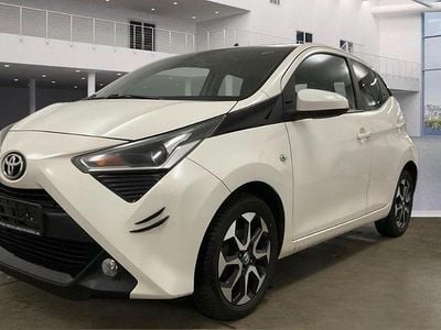 Gebraucht Toyota Aygo Connect Style 72 PS (52 kW) 2019 Weiß Kleinwagen