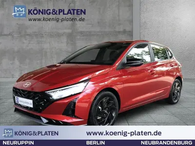 Neu Hyundai i20 Blackline 90 PS (66 kW) 2026 Dragon red (rot) Kleinwagen