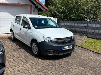 Gebraucht Dacia Sandero Essentiel 73 PS (53 kW) 2019 Weiß Limousine