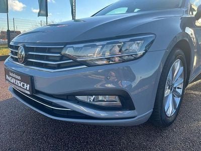 Grau Gebraucht 2023 VW Passat Business Kombi | 19.690 € (Guter Preis)