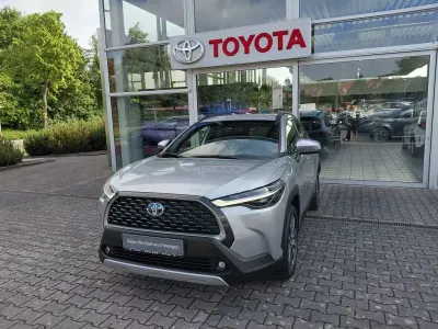 Gebraucht Toyota Corolla Cross Team 197 PS (144 kW) 2023 Silber SUV