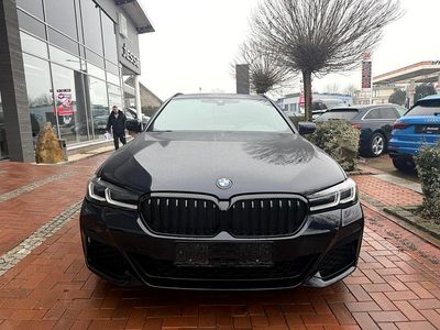 Gebraucht BMW 530e M Sport 292 PS (214 kW) 2021 Schwarz metallic