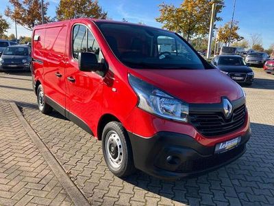 Gebraucht Renault Trafic 125 PS (91 kW) 2018 Rot Van / Kleinbus
