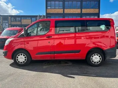 Gebraucht Ford Transit Custom 105 PS (77 kW) 2017 Rot Van / Kleinbus