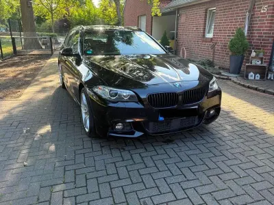 Gebraucht BMW 530 M Sport 258 PS (189 kW) 2015 Schwarz Kombi