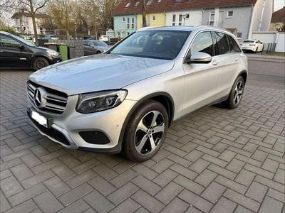 Second-hand Mercedes GLC220 Exclusive 170 CP (125 kW) 2015 Argintiu SUV