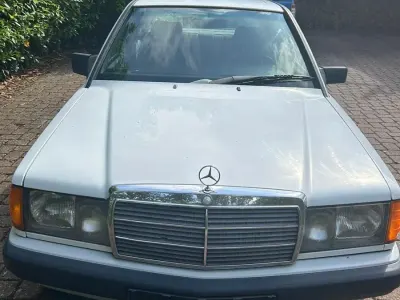 Gebraucht Mercedes 190 108 PS (79 kW) 1990 Weiß Limousine