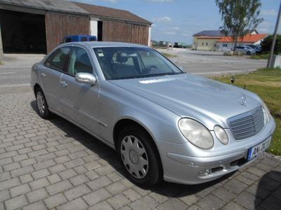 Mercedes E220