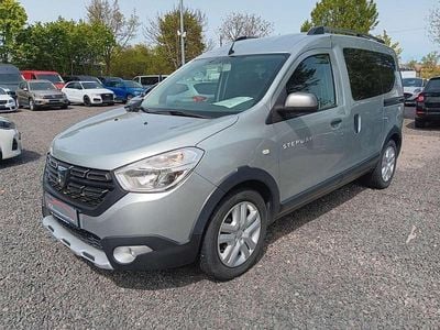 Usata Dacia Dokker Stepway 95 CV (69 kW) 2019 Argento Monovolume