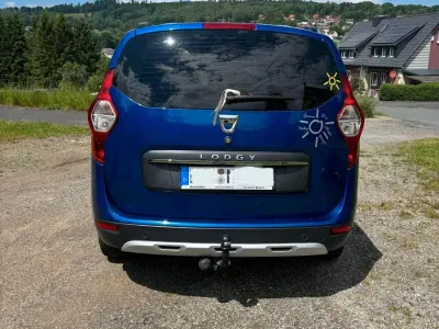Gebraucht Dacia Lodgy 116 PS (85 kW) 2021 Blau Van / Kleinbus