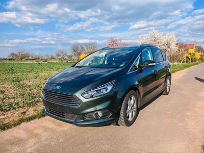 Gebraucht Ford S-MAX Titanium 241 PS (177 kW) 2016 Grün Van / Kleinbus