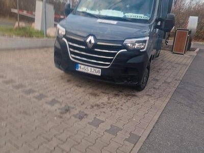 Grau Gebraucht 2021 Renault Master | 7.000 €