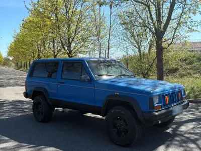 Second-hand Jeep Cherokee 171 CP (125 kW) 2009 Albastru SUV