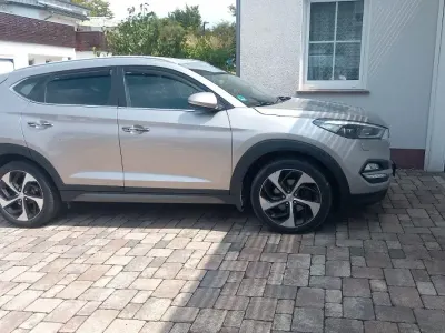 Gebraucht Hyundai Tucson Premium 185 PS (136 kW) 2016 Silber SUV