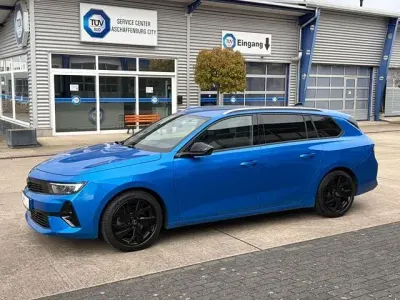 Używany Opel Astra 131 KM (96 kW) 2024 Niebieski Kombi