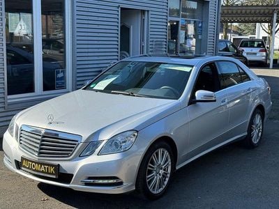 Gebraucht Mercedes E200 136 PS (100 kW) 2012 Silber Limousine