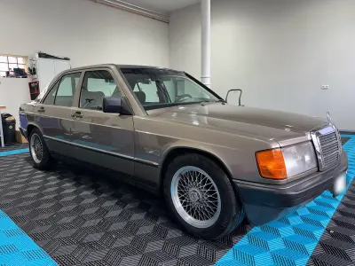 Occasion Mercedes 190 72 ch (52 kW) 1987 Marron Berline
