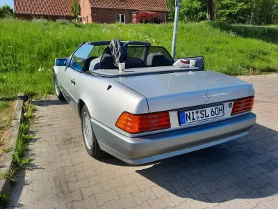 Gebraucht Mercedes 300 200 PS (147 kW) 1991 Silber Cabrio
