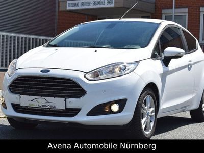 Gebraucht Ford Fiesta Titanium 95 PS (69 kW) 2015 Weiß Kleinwagen