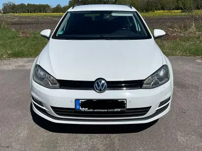 Gebraucht VW Golf VII 110 PS (80 kW) 2015 Weiß Kombi