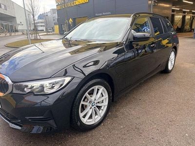 Gebraucht BMW 330e Sport Line 292 PS (214 kW) 2021 Schwarz Kombi