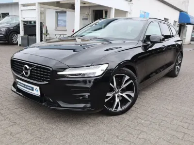 Gebraucht Volvo V60 R-Design 197 PS (144 kW) 2021 Black solid stone Kombi