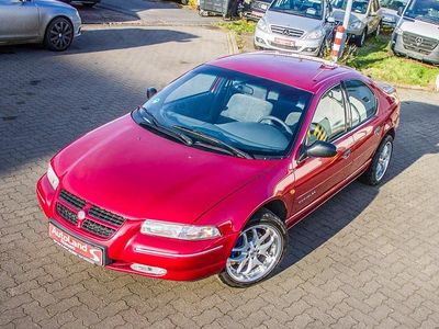 Rot Gebraucht 1996 Chrysler Stratus Kleinwagen | 1.299 €