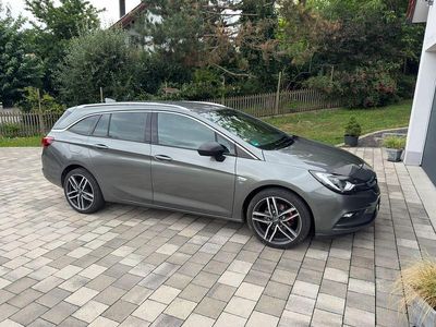 Grau Gebraucht 2017 Opel Astra Kombi | 13.000 € (Fairer Preis)
