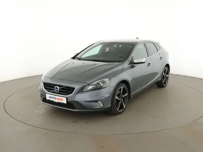 Gebraucht Volvo V40 Momentum 150 PS (110 kW) 2015 Grau Kombi