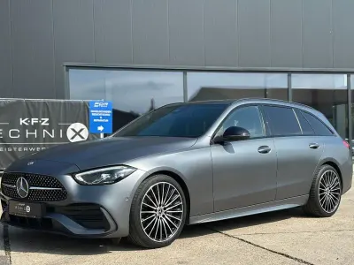 Gebraucht Mercedes C300 AMG line 265 PS (194 kW) 2021 Grau Limousine