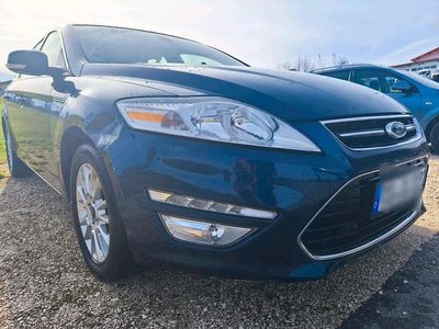 Gebraucht Ford Mondeo 140 PS (102 kW) 2012 Blau Kombi