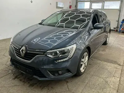 Gebraucht Renault Mégane LIMITED 131 PS (96 kW) 2018 Grau Limousine
