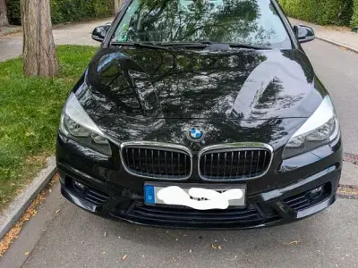 Gebraucht BMW 218 Active Tourer Sport Line 136 PS (100 kW) 2015 Schwarz Van / Kleinbus