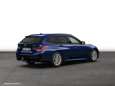 Gebraucht BMW 330e Sport Line 292 PS (214 kW) 2025 Blau Kombi
