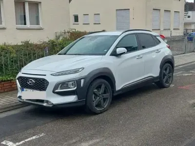 Gebraucht Hyundai Kona Premium 136 PS (100 kW) 2019 Weiß SUV