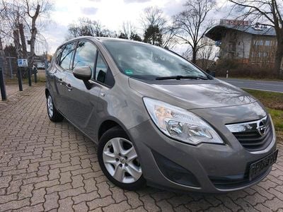 Gebraucht Opel Meriva 101 PS (74 kW) 2010 Braun Van / Kleinbus