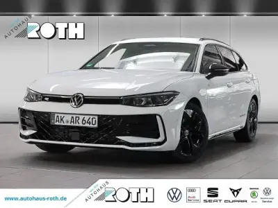 Gebraucht VW Passat R-line 150 PS (110 kW) 2025 Weiß Kombi