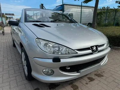 Gebraucht Peugeot 206 CC 109 PS (80 kW) 2004 Cabrio