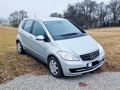 Silber Gebraucht 2010 Mercedes A160 Kleinwagen | 3.900 € (Teuer)