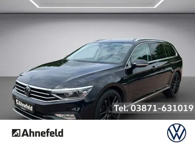 Gebraucht VW Passat Elegance 150 PS (110 kW) 2021 Schwarz Kombi