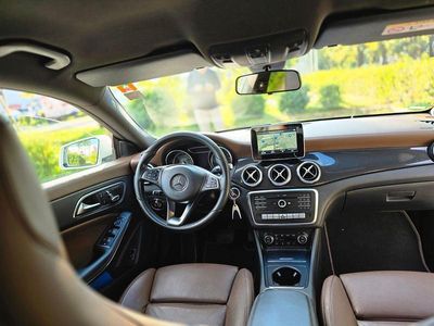 Mercedes CLA200