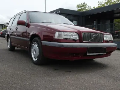 Gebraucht Volvo 850 140 PS (102 kW) 1996 Rot Limousine