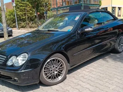 Gebraucht Mercedes CLK200 Elegance 163 PS (119 kW) 2004 Schwarz Cabrio