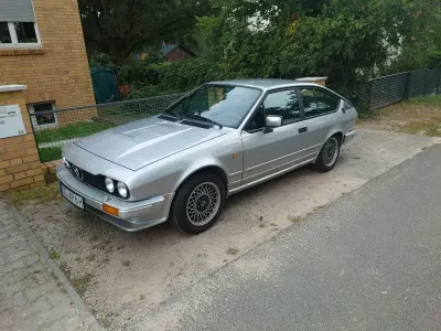 Gebraucht Alfa Romeo GTV 158 PS (116 kW) 1987 Silber Coupé
